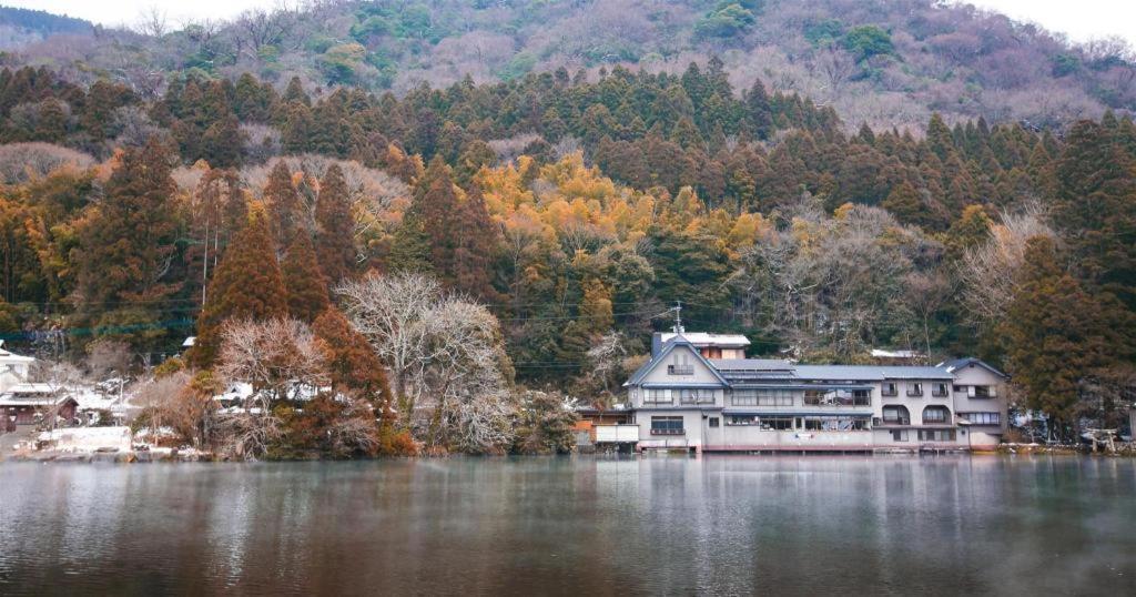 Yufuin Luxury Villa -Zakuro- Exteriör bild