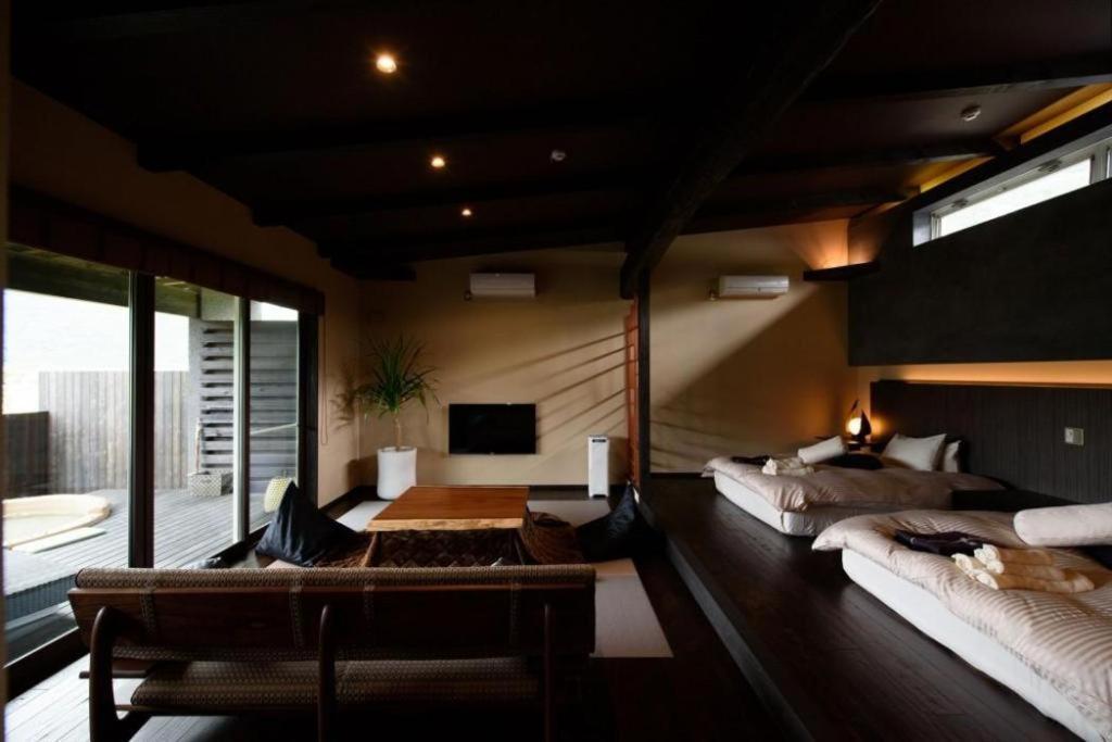 Yufuin Luxury Villa -Zakuro- Exteriör bild